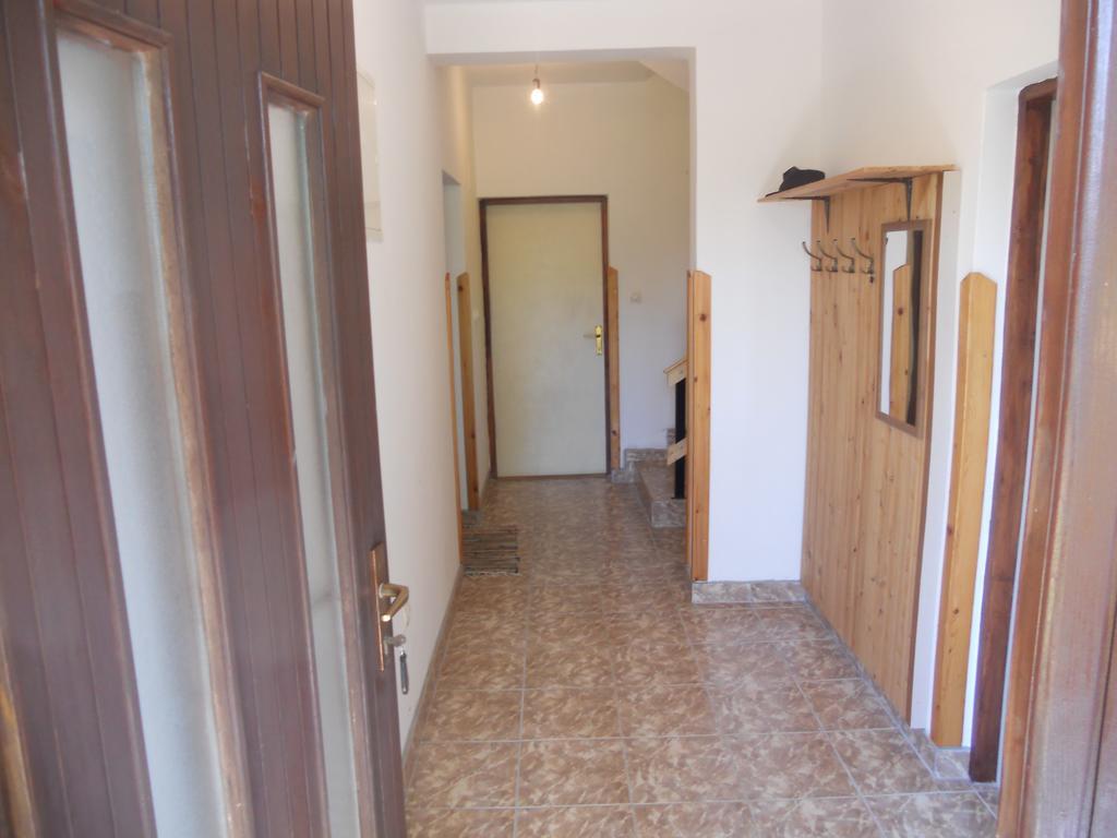 Licko Petrovo Selo Apartman Dosen מראה חיצוני תמונה