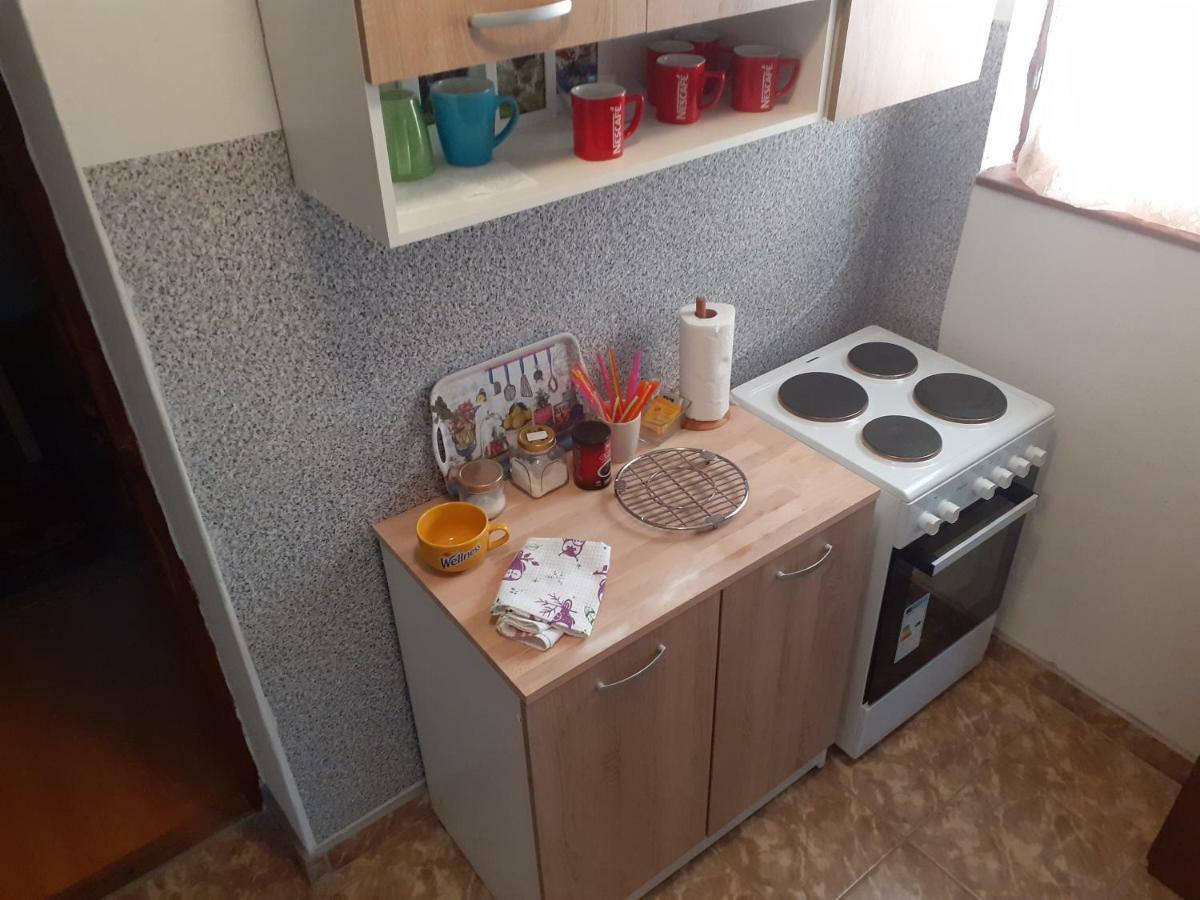 Licko Petrovo Selo Apartman Dosen מראה חיצוני תמונה